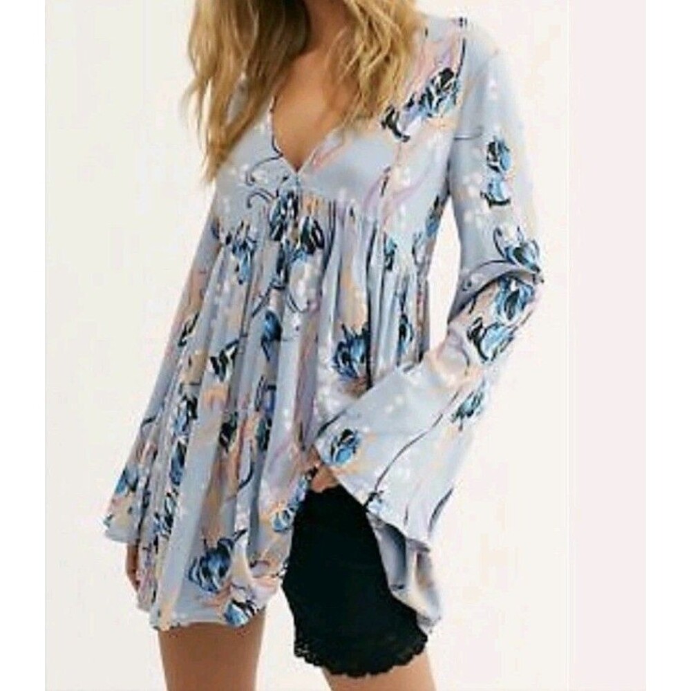 NWT Free People Bella Floral Print Tunic Top S Blue Boho Babydoll Bell Sleeve